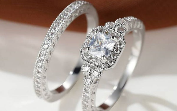 Moissanite vs. Diamond: Why Modern NYC Couples Are Choosing Moissanite
