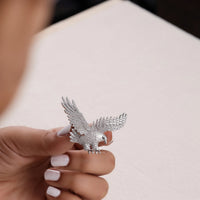 sparkling eagle accessory
eagle brooch pin
bird of prey lapel pin