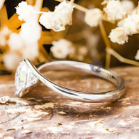 Solitaire twisted Shank Ring For Women