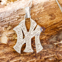 Blue NY Yankees 10k white gold pendant