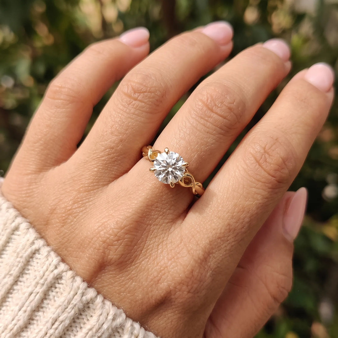OctaPearl 1.5 ct Round Cut Lab Grown Diamond Infinity Solitaire Engagement Ring
