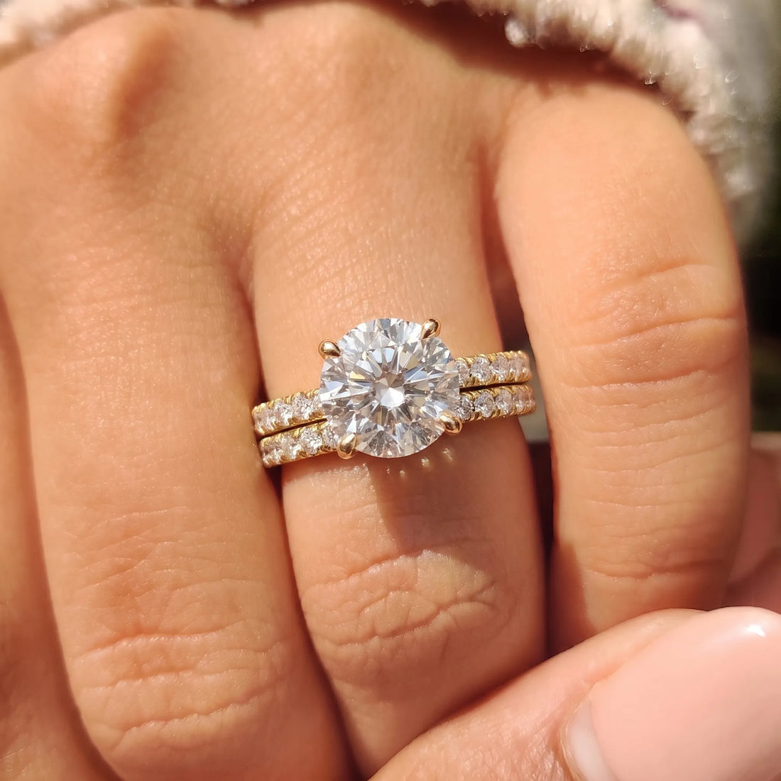 OctaPearl 1.5 ct Round Lab Grown Diamond Pavé Wedding Bridal Ring Set