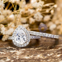 Pear Cut Moissanite Halo Wedding Bridal Ring Set For Women