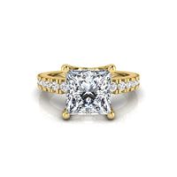 princess rounf moissanite engagement ring