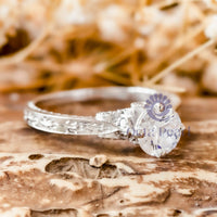 Art Deco Leaf Inspire Ring With Round Moissanite