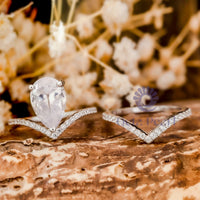 Pear Moissanite Chevron V Shape Bridal Ring Set