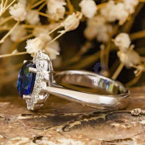 Oval sapphire engagement ring
