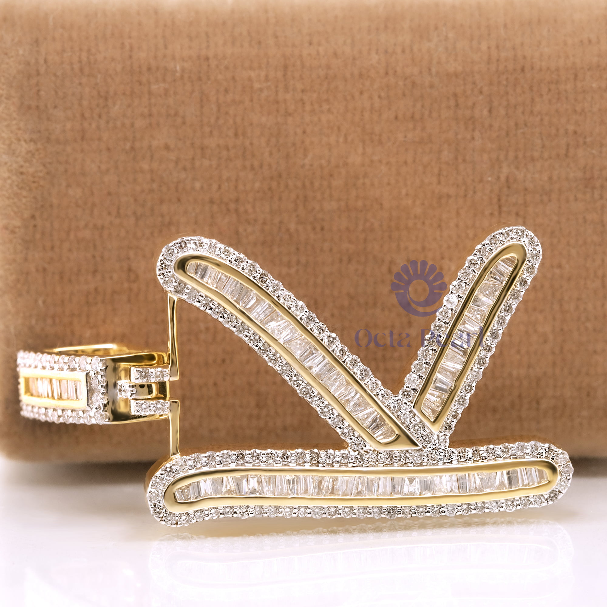 Men & Women's Baguette Or Round Cut CZ Stone Alphabet Initial 'K' Letter Charm Pendant For Wedding Gift
