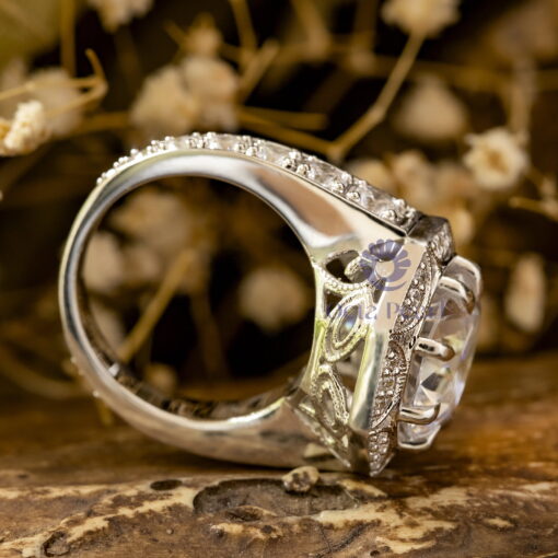 Vintage-Inspired Ascher-cut Moissanite Wedding Ring