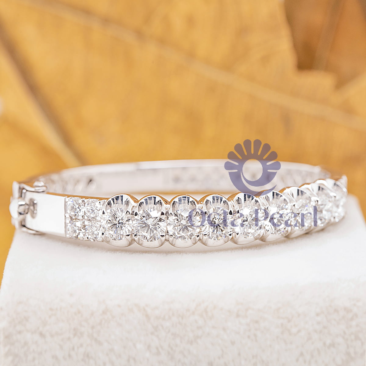 Women Or Men's Round Cut Moissanite Bangle Bracelet For Wedding Gift