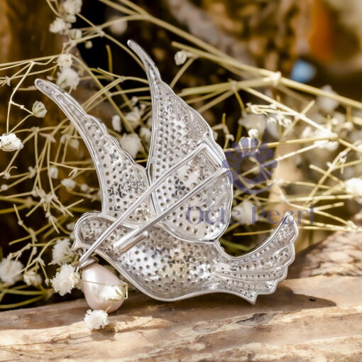 Teardrop Pearl With Round Cut CZ Stone Charming Flying Pigeon Bird Brooch For Men & Women