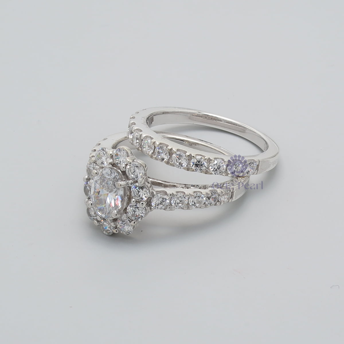 Oval Moissanite Engagement Ring Set with Diamonds