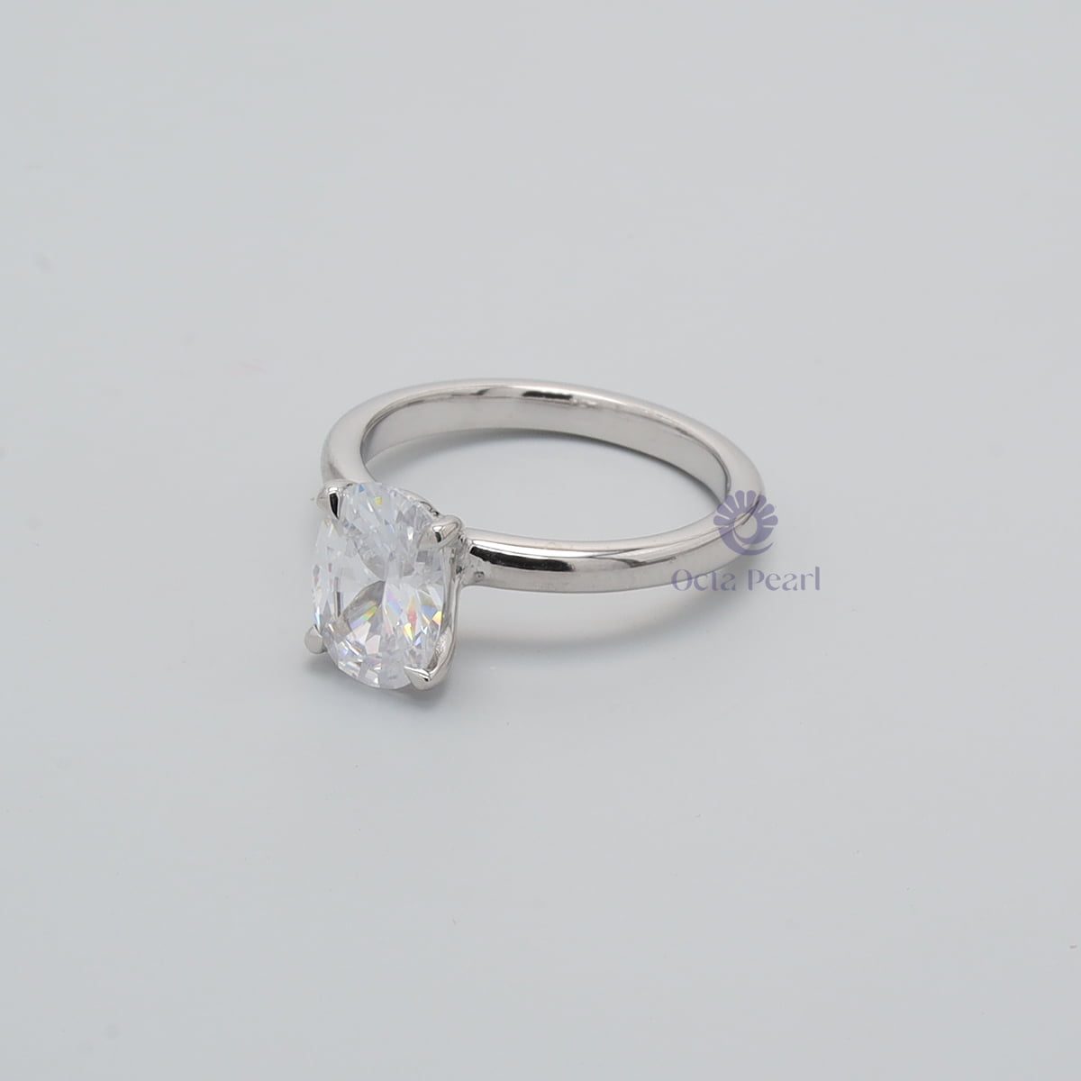 Oval-Cut Moissanite engagement ring