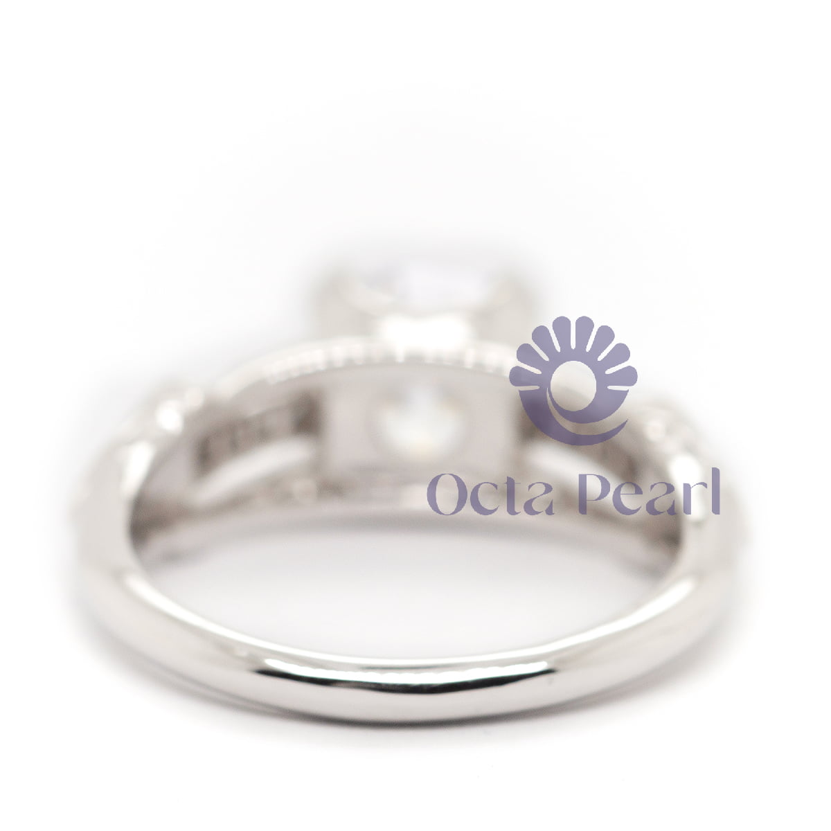 Round Cut Moissanite Wedding Engagement Ring