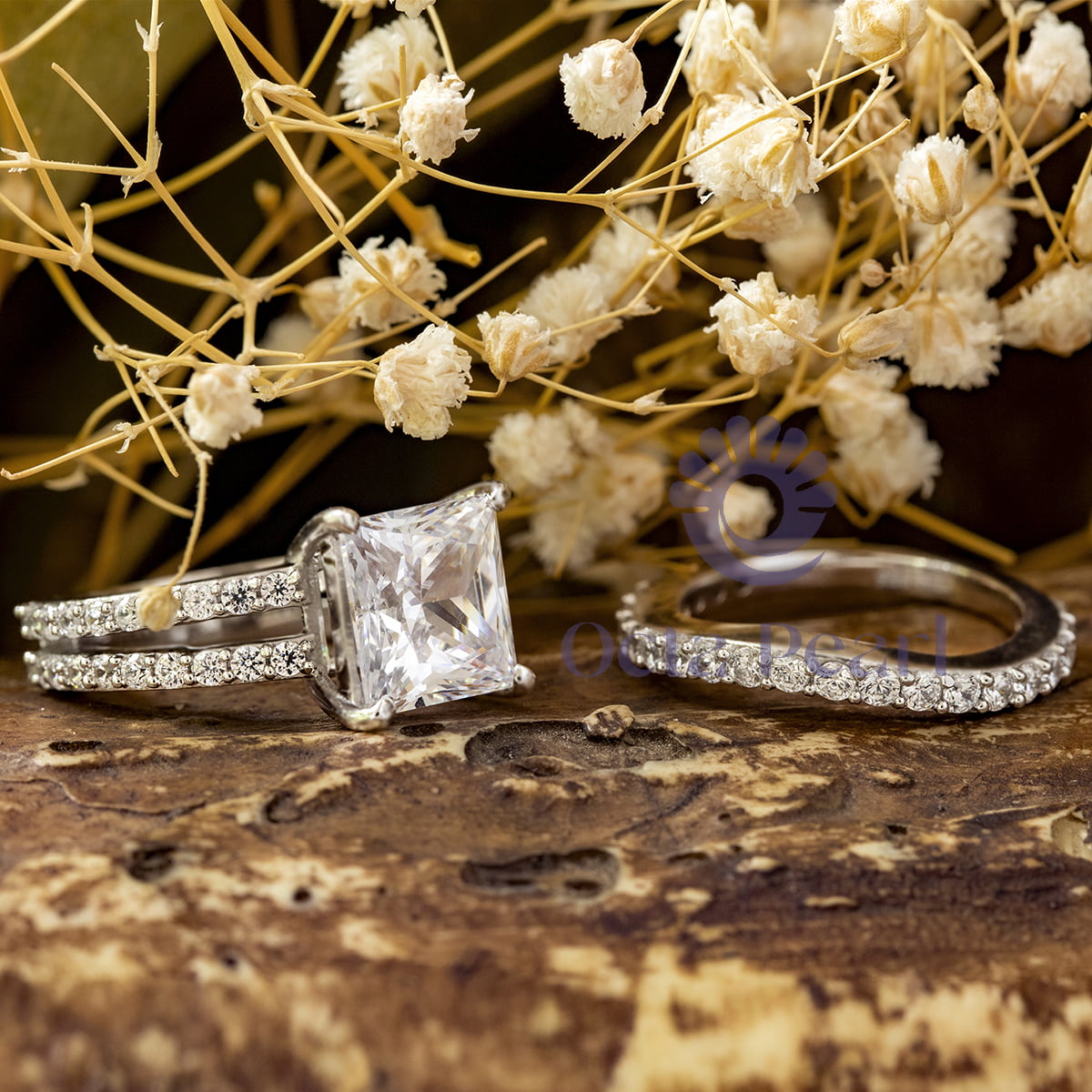 Princess Cut Moissanite Split-Shank Bridal Ring Set