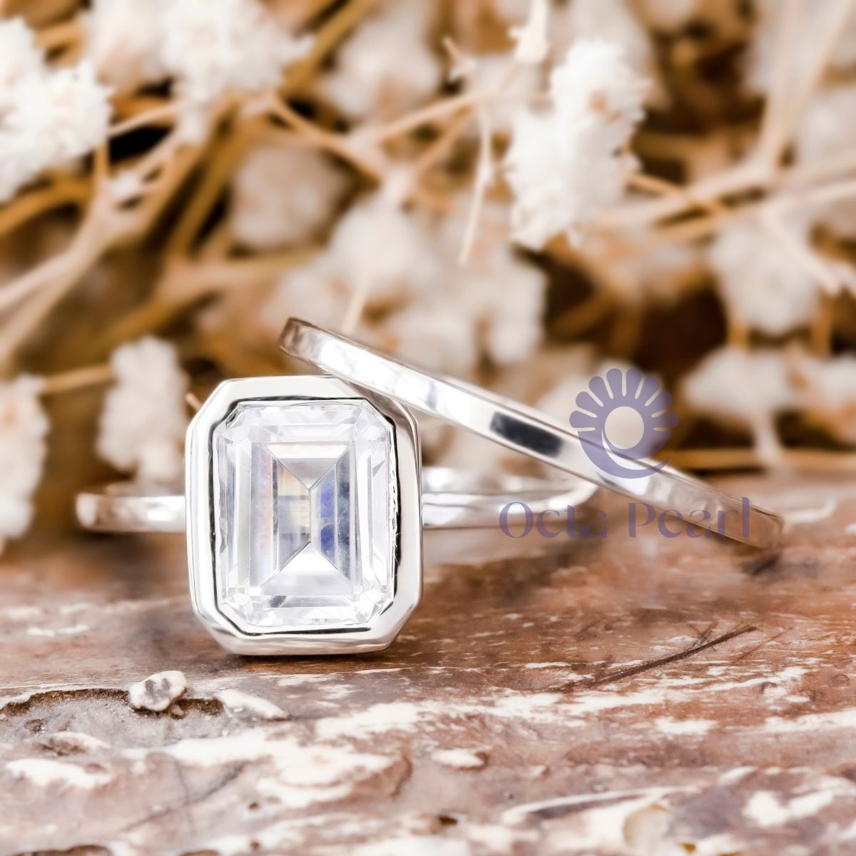 Emerald Moissanite Bezel Set Solitaire Bridal Ring Set